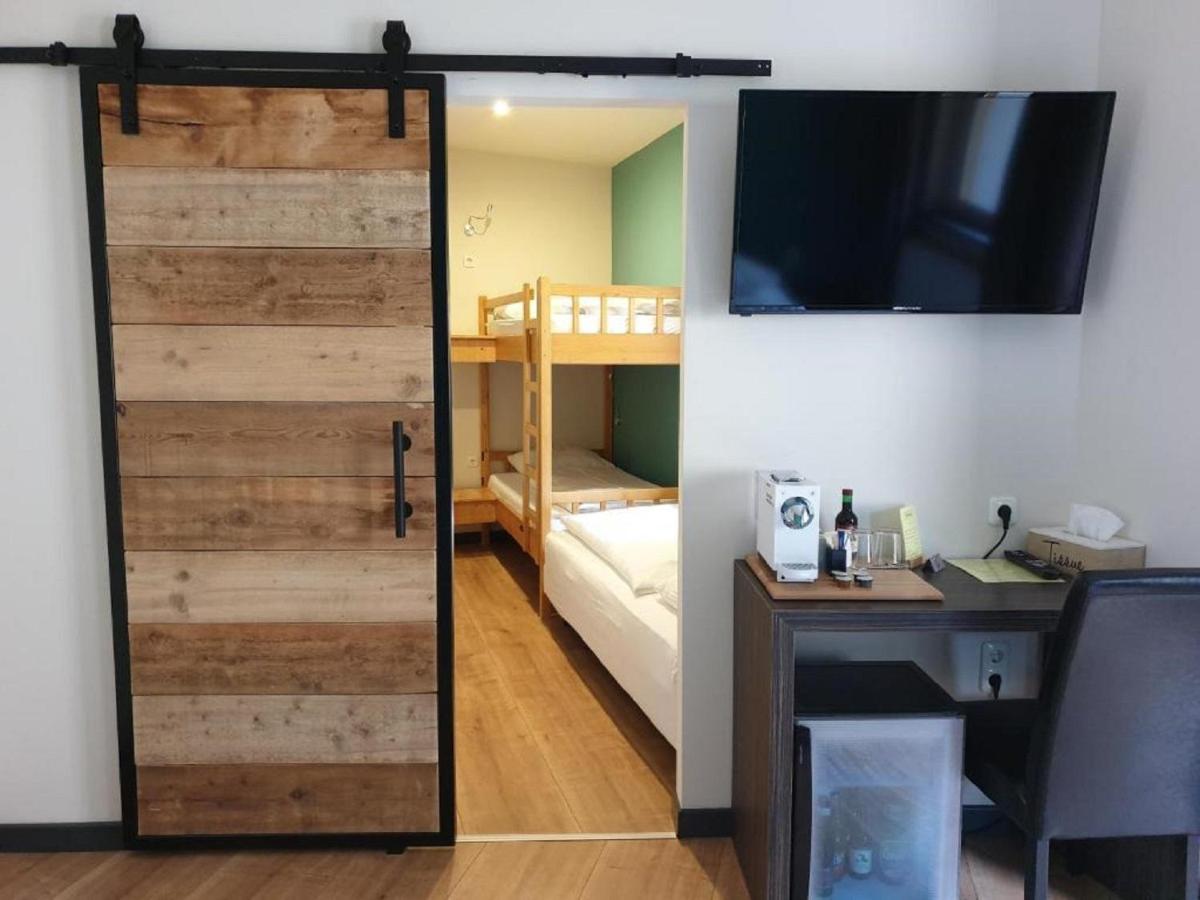 Pension Sonnenheim Rooms&Apartments กมุนด์ อิน คาร์นเทิน ภายนอก รูปภาพ